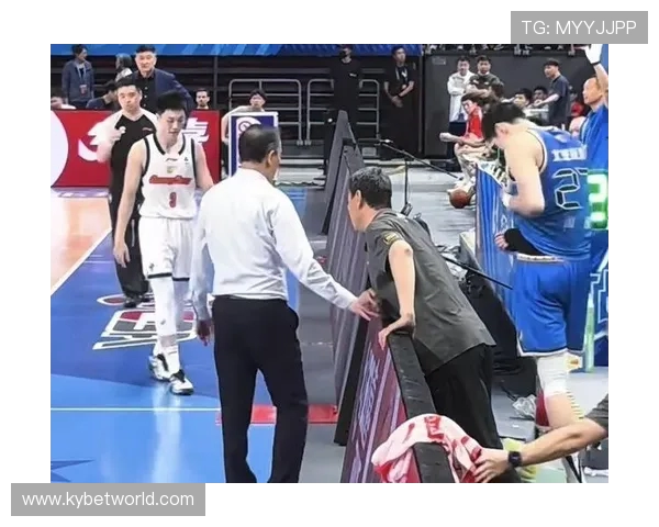 太狠了！G3北京88-73广东3喜1忧！周琦+曾凡博打出统治力，双小外太好用了，场面多少有点离谱